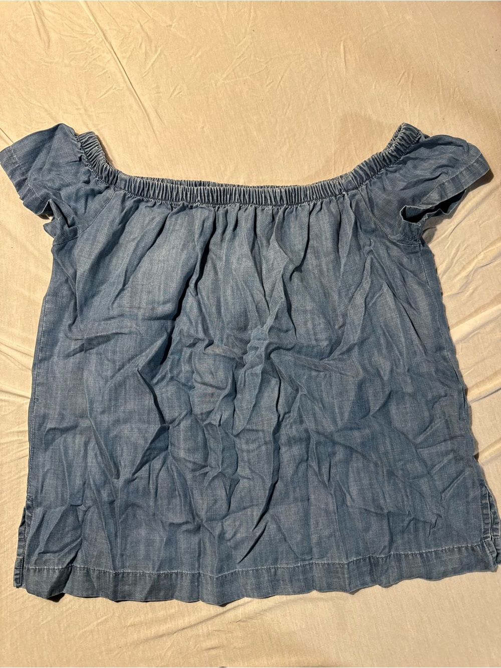 Cloth & Stone Blue Chambray Off-Shoulder Top – XS